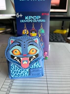 K-pop demon hunters derpy Loungefly keychain backpack